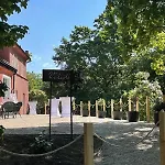 Zamecka Stodola - Cerveny Hradek U Sedlcan