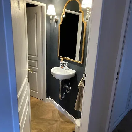 Zámecká Stodola - červený Hrádek U Sedlčan Selčan