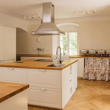 Prázdninový dům Zámecká Stodola - červený Hrádek U Sedlčan Selčan