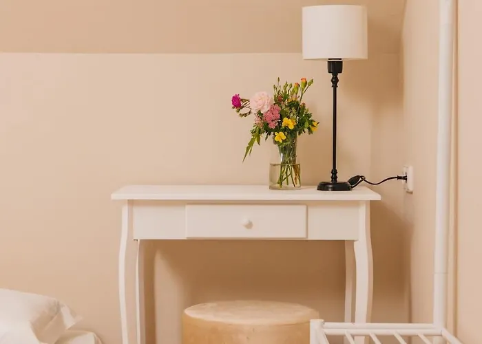 Dom wakacyjny Zamecka Stodola - Cerveny Hradek U Sedlcan