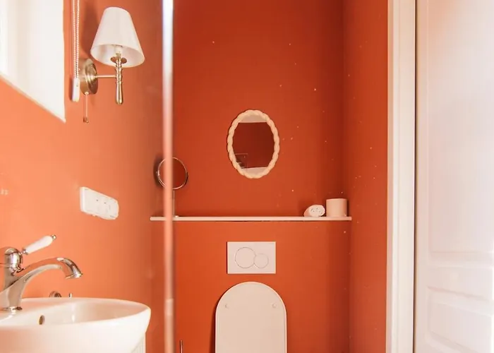 Zamecka Stodola - Cerveny Hradek U Sedlcan * Selčan